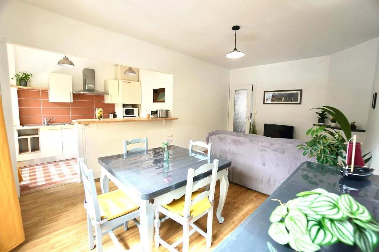 Cocon Urbain * Proche Centre * A 2 Pas De La Gare* Apartment Lorient